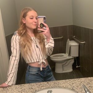 Meet your Posher, Izzy